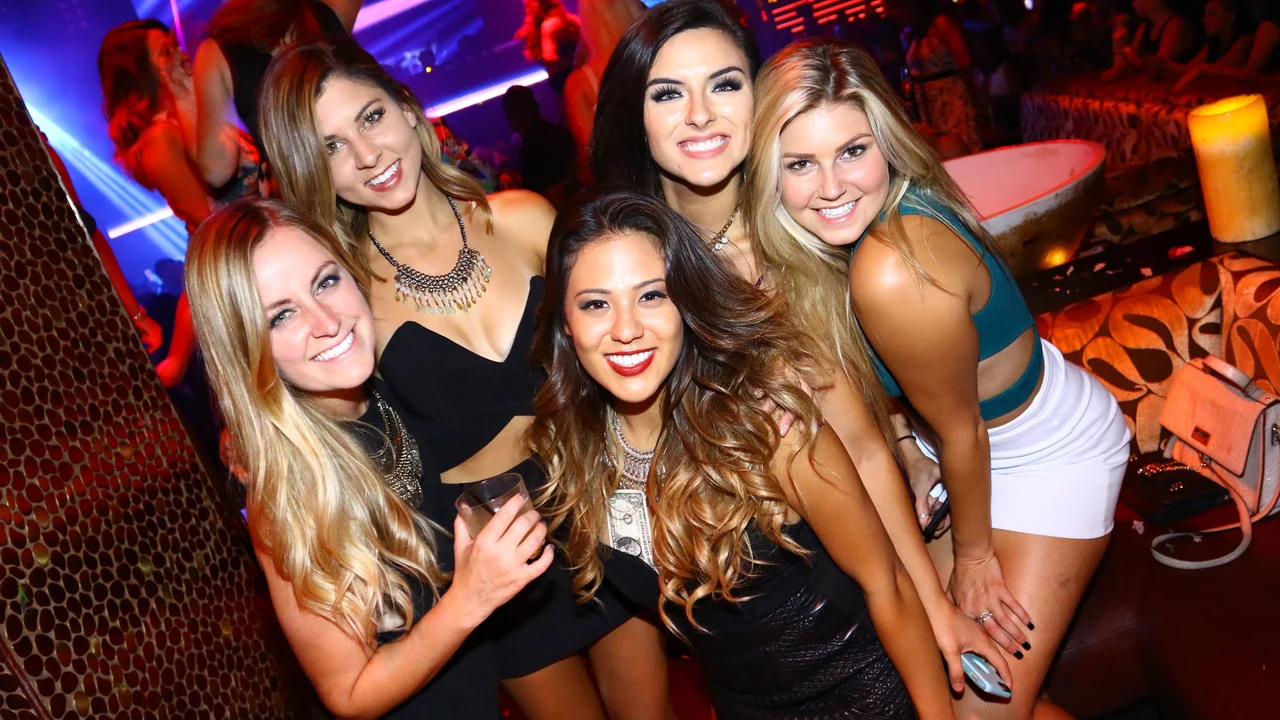 Exploring the Nightlife: A Comprehensive Guide to Call Girls in Milan